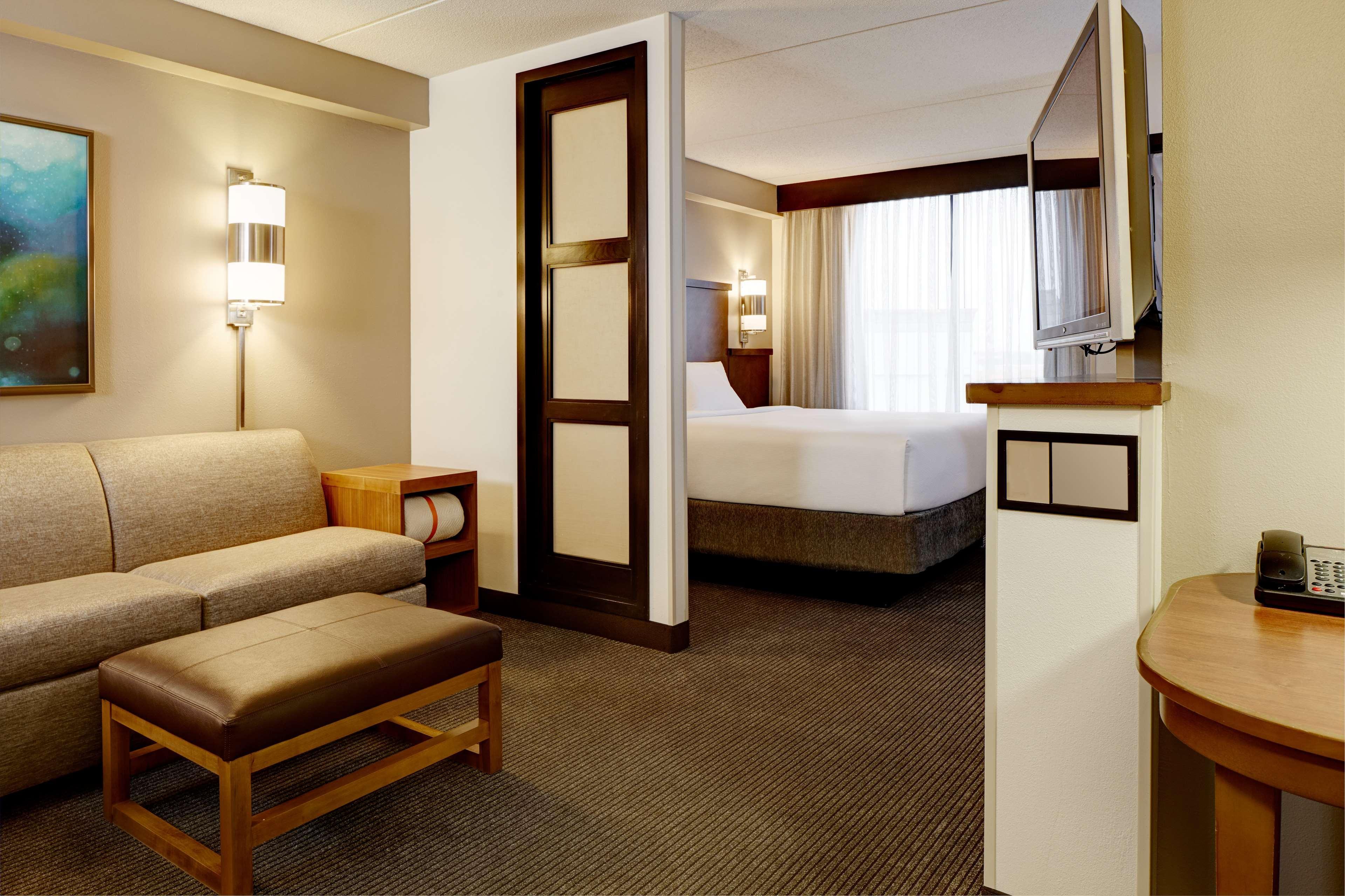 Hyatt Place Dallas North By The Galleria Аддисон Экстерьер фото
